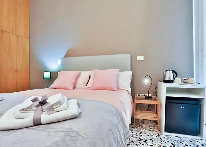 Da Francesco Pensión Nápoles